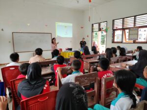 BNN Kabupaten Bolaang Mongondow Sosialisasikan Bahaya Penyalahgunaan Narkoba di SD Negeri Solog BNN Kabupaten Bolaang Mongondow Sosialisasikan Bahaya Penyalahgunaan Narkoba di SD Negeri Solog