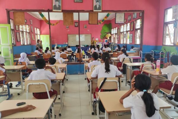 BNN Kabupaten Bolaang Mongondow Sosialisasikan Bahaya Penyalahgunaan Narkoba di SD Negeri 2 Lolak