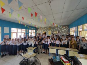 BNN Kabupaten Bolaang Mongondow Sosialisasikan Bahaya Penyalahgunaan Narkoba di SMP Negeri 5 Lolak BNN Kabupaten Bolaang Mongondow Sosialisasikan Bahaya Penyalahgunaan Narkoba di SMP Negeri 5 Lolak
