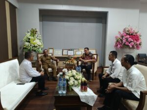 Perkuat Sinergitas, Kepala BNN Kab. Bolmong Laksanakan Audiensi P4GN Dengan Bupati Bolmong Perkuat Sinergitas, Kepala BNN Kab. Bolmong Laksanakan Audiensi P4GN Dengan Bupati Bolmong