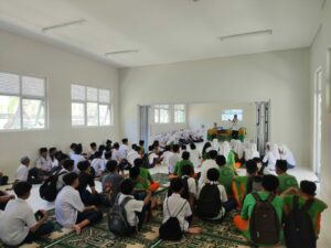 BNN Kab. Bolmong Beri Sosialisasi P4GN Kepada MTS Negeri 1 Bolaang Mongondow BNN Kab. Bolmong Beri Sosialisasi P4GN Kepada MTS Negeri 1 Bolaang Mongondow